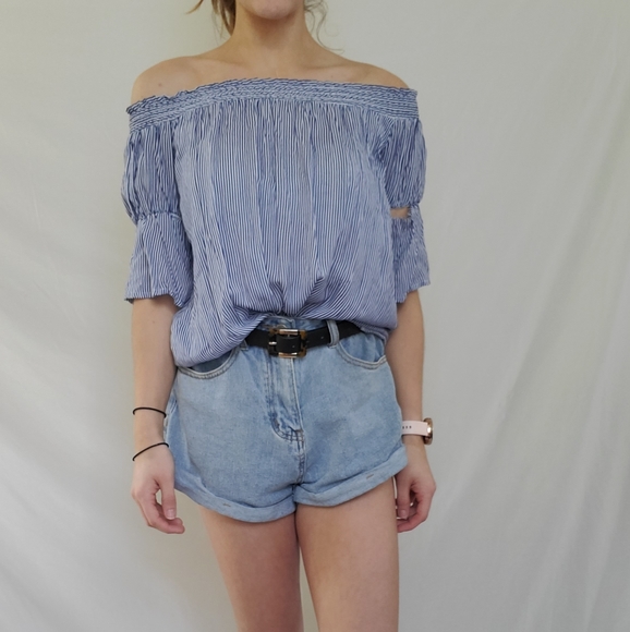 Off the shoulder top - Picture 1 of 5